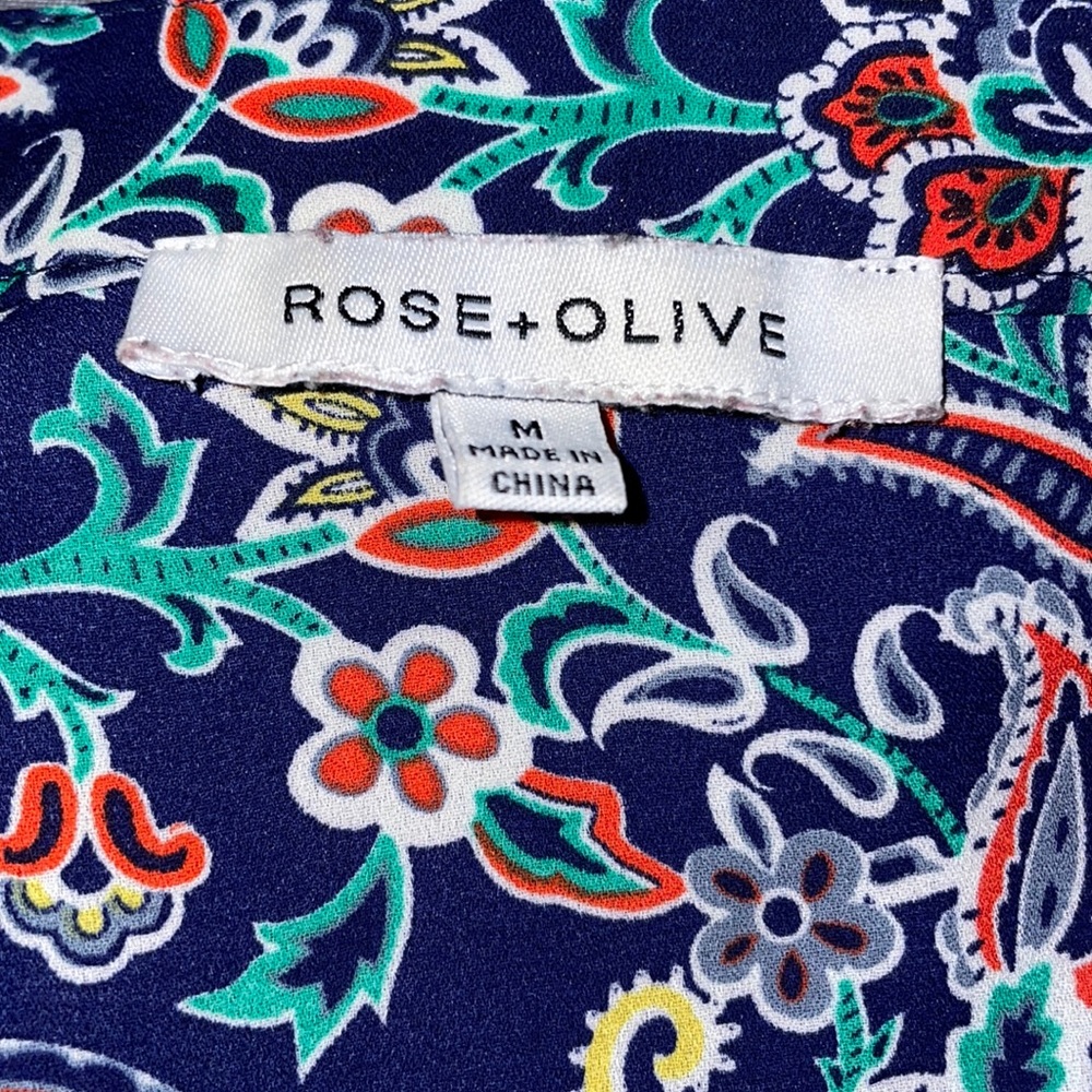ROSE + OLIVE flowy V-neck long sleeve